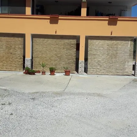 Domo E Nonna Bed & Breakfast